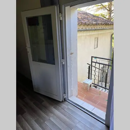 St Victor Apartment *